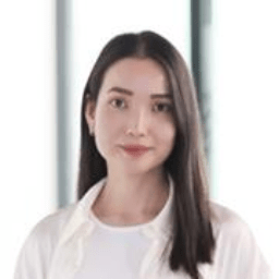 Headshot of Alua Yeskendir