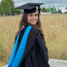 Headshot of Vanessa Cieplinska